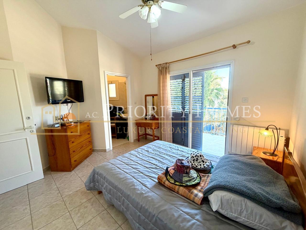 Immaculate Three-Bedroom Detached Villa in Paphos – Universal