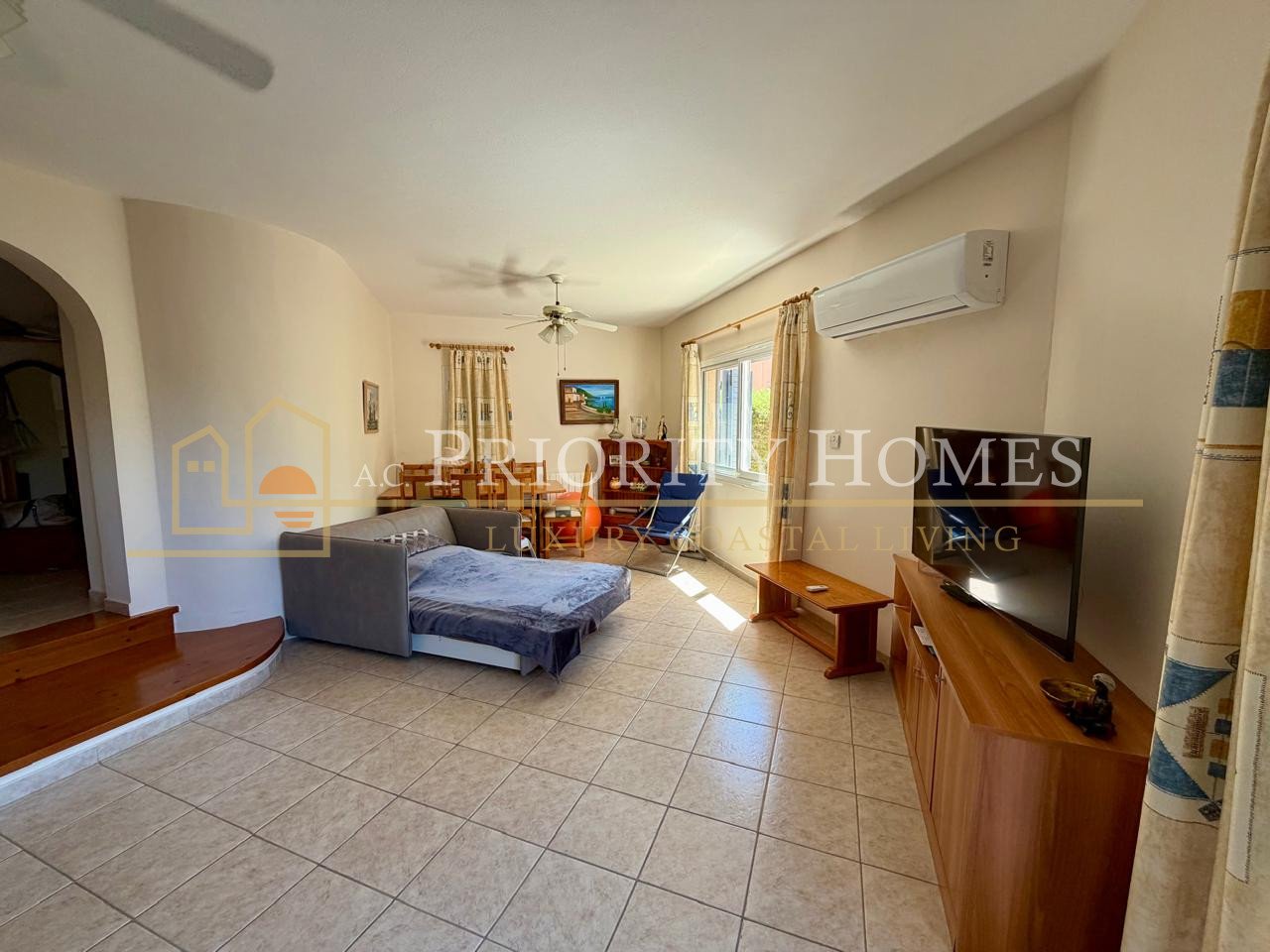 Immaculate Three-Bedroom Detached Villa in Paphos – Universal
