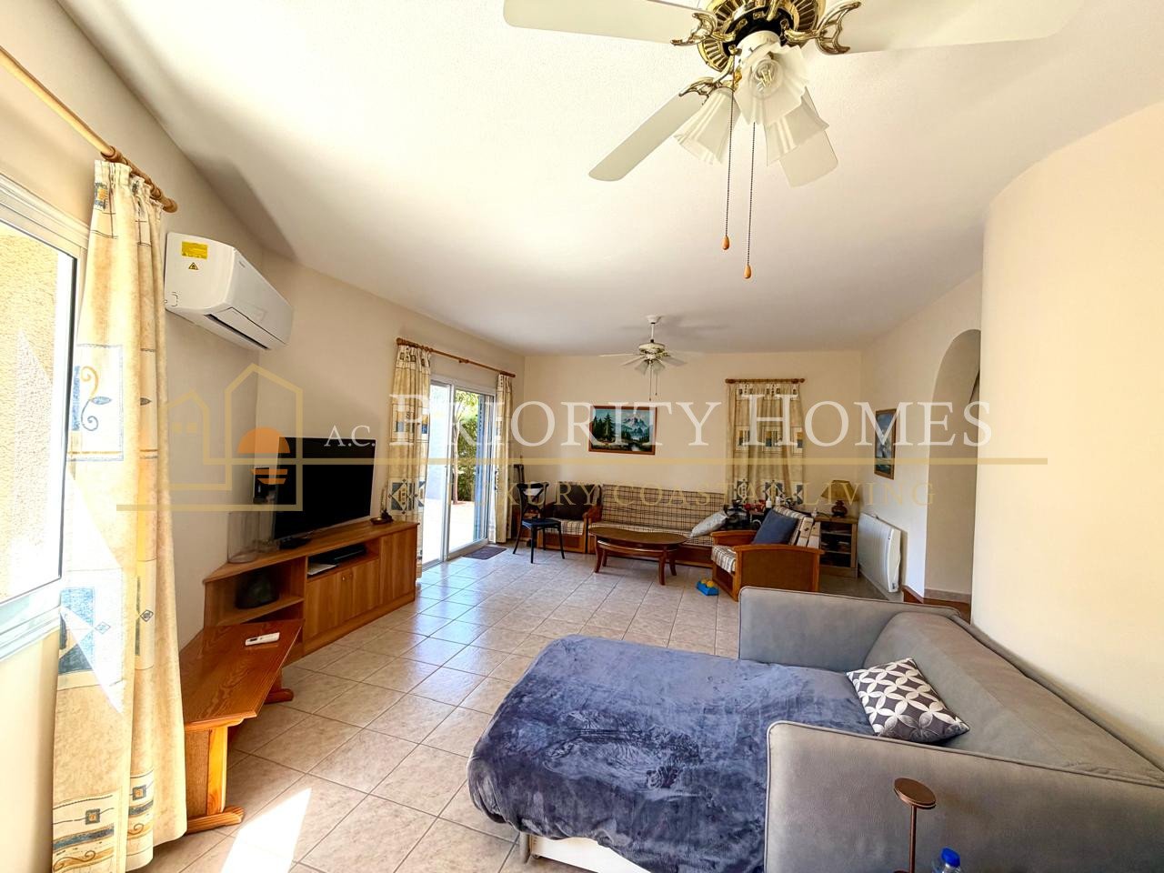 Immaculate Three-Bedroom Detached Villa in Paphos – Universal