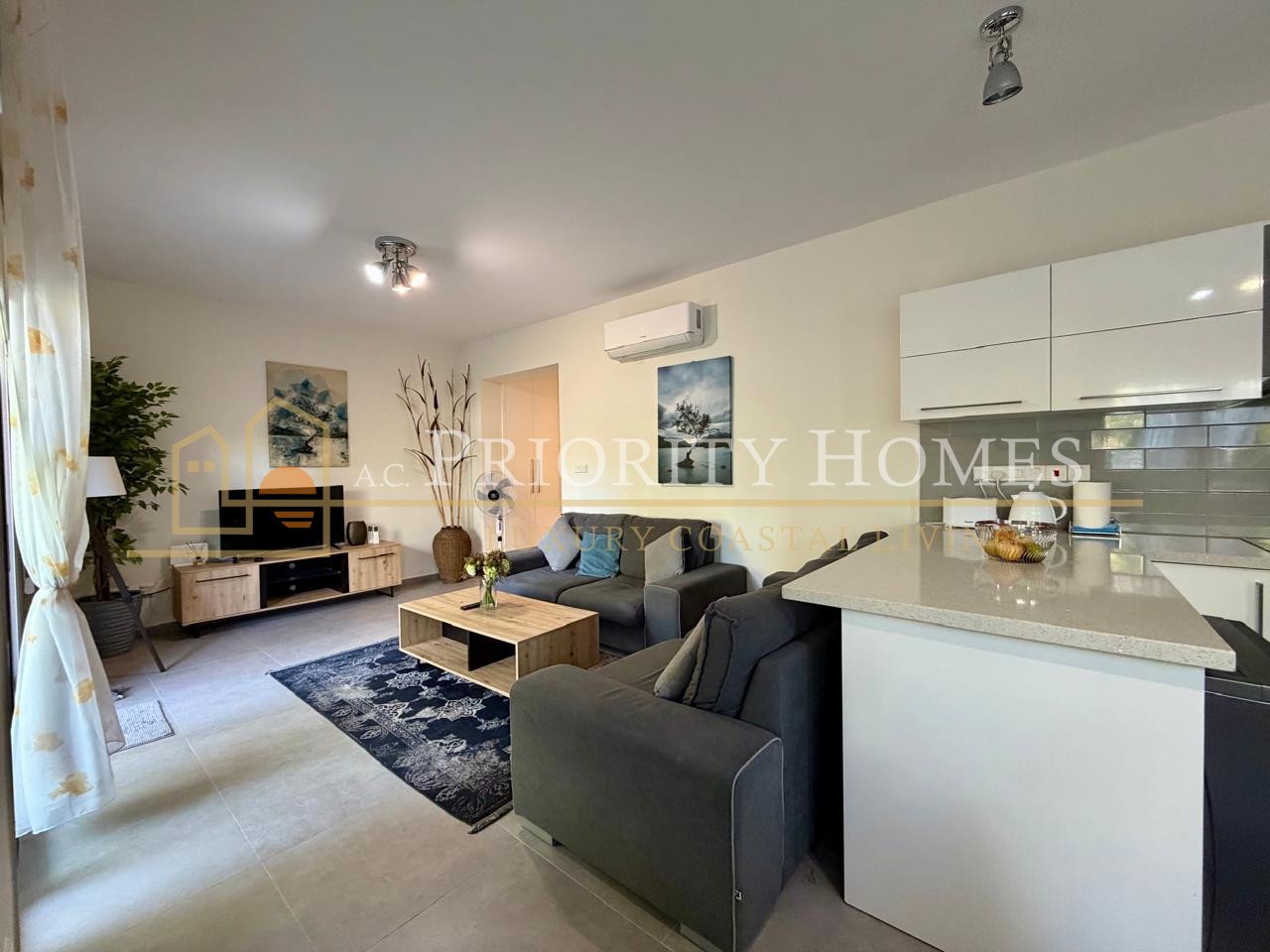 Exceptional Three Bedroom Two Bathroom Ground Floor  Apartment in the Heart of Universal, Paphos
