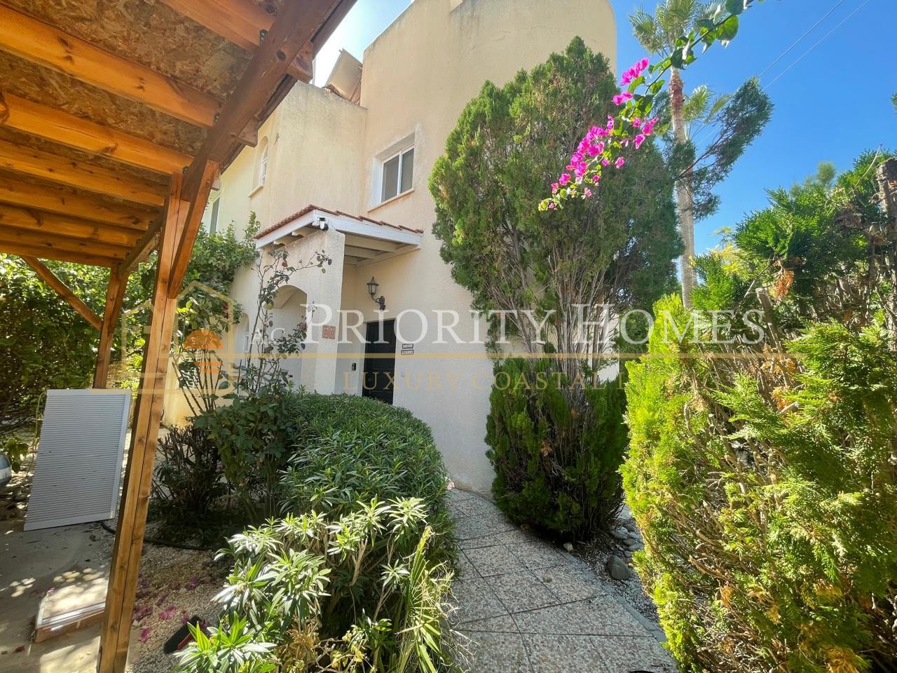 Three-Bedroom Villa for Rent in Coral Bay
