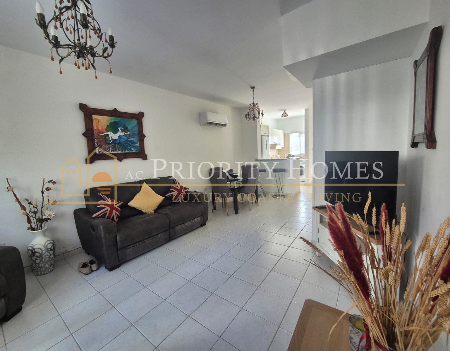 Two-Bedroom Two-Bathroom Townhouse in Pegeia