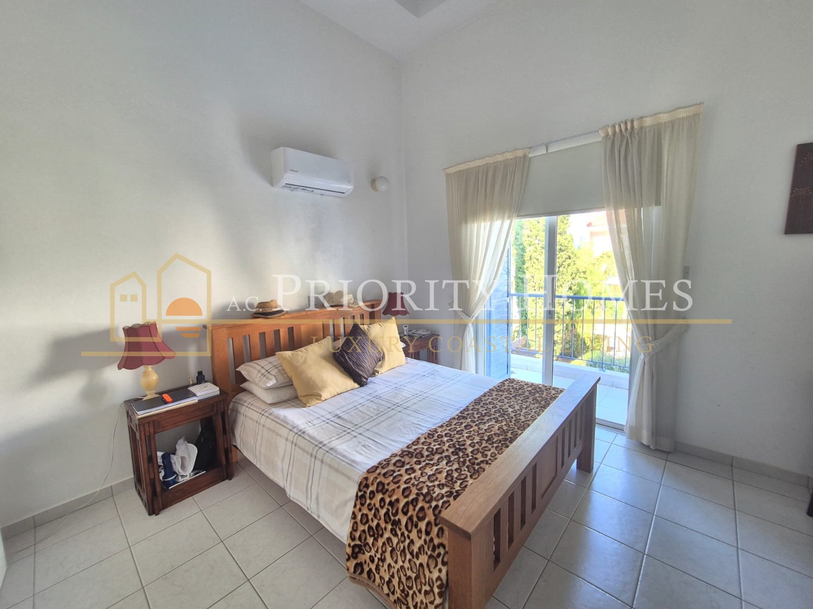 Two-Bedroom Two-Bathroom Townhouse in Pegeia
