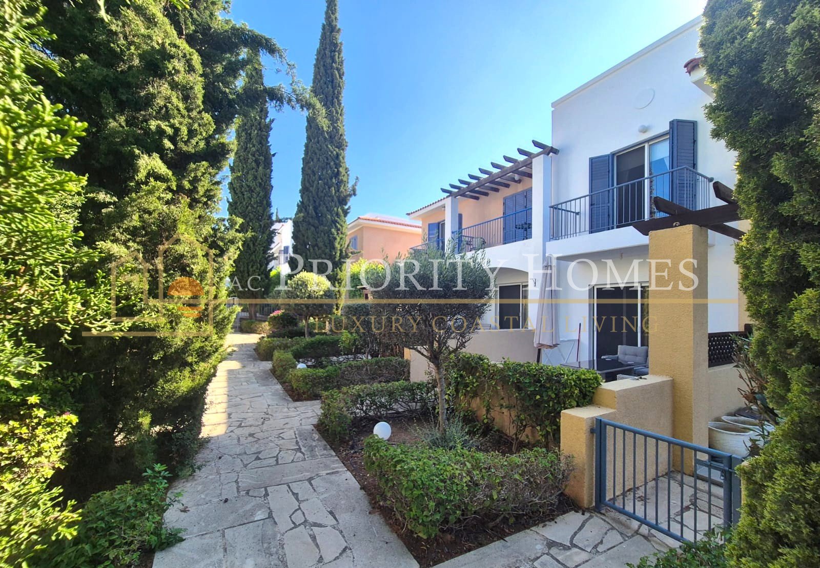 Two-Bedroom Two-Bathroom Townhouse in Pegeia