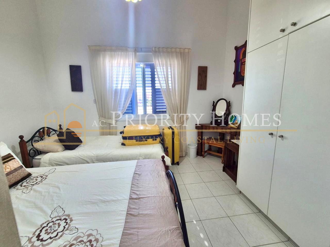 Two-Bedroom Two-Bathroom Townhouse in Pegeia