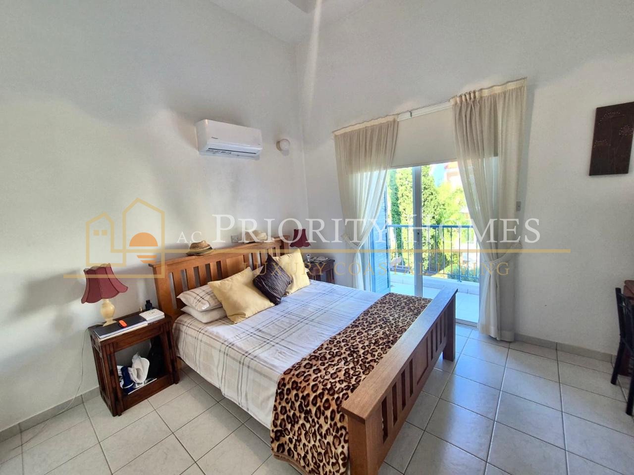 Two-Bedroom Two-Bathroom Townhouse in Pegeia