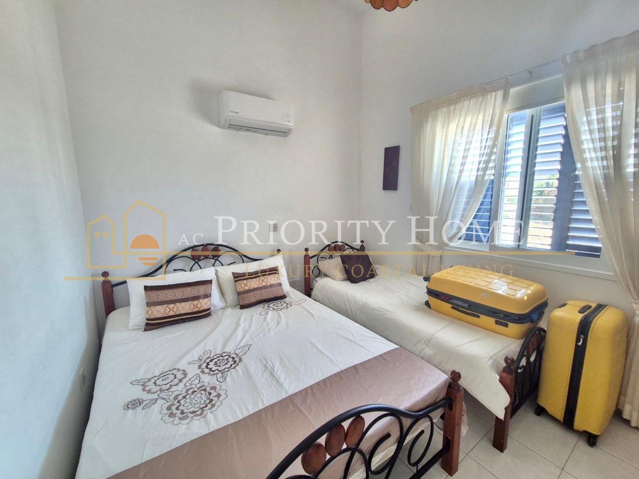 Two-Bedroom Two-Bathroom Townhouse in Pegeia