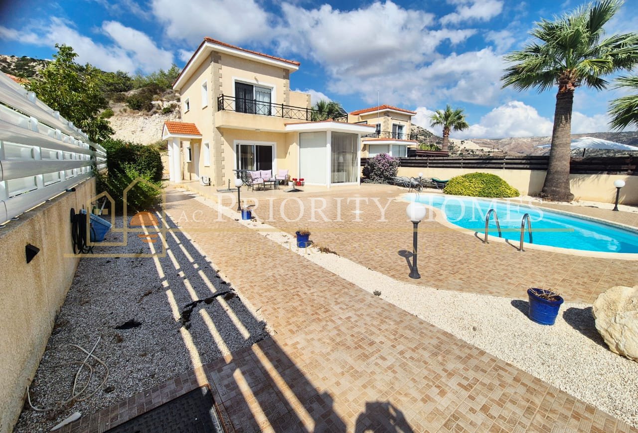 Three-Bedroom Villa in Pegeia