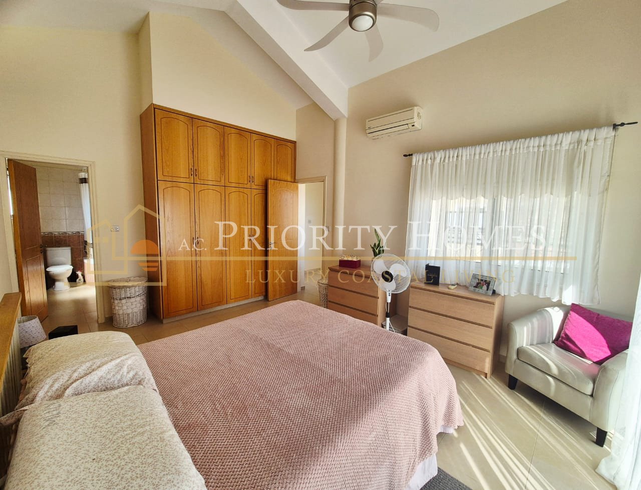 Three-Bedroom Villa in Pegeia