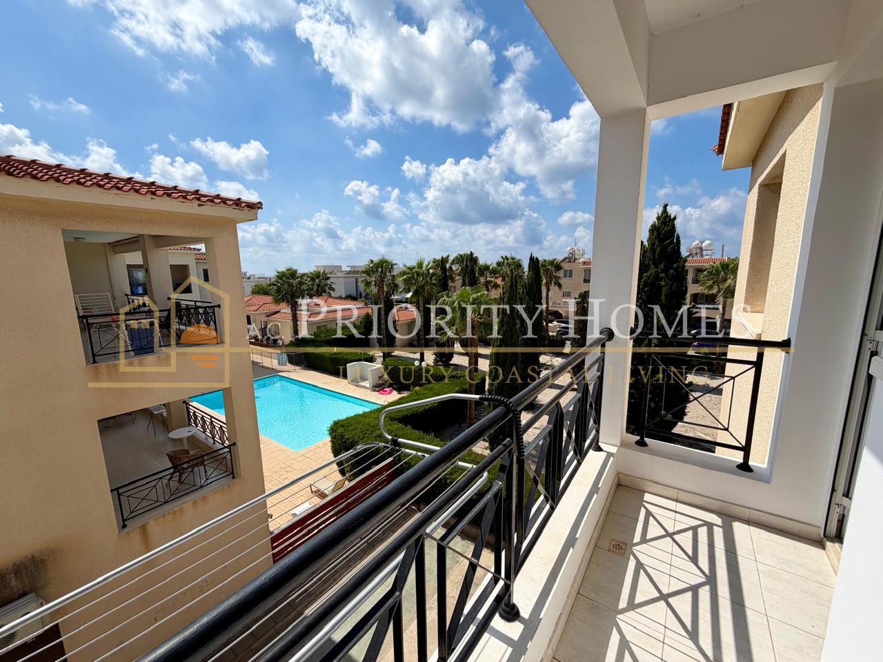 Fully Renovated Two Bedroom Apartment with Sea Views in Chloraka