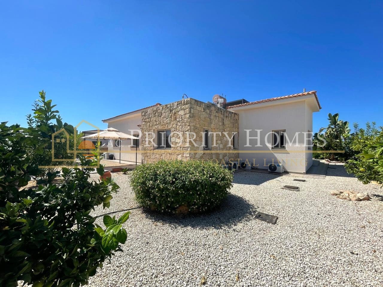 Three-Bedroom Bungalow for Rent in Sea Caves
