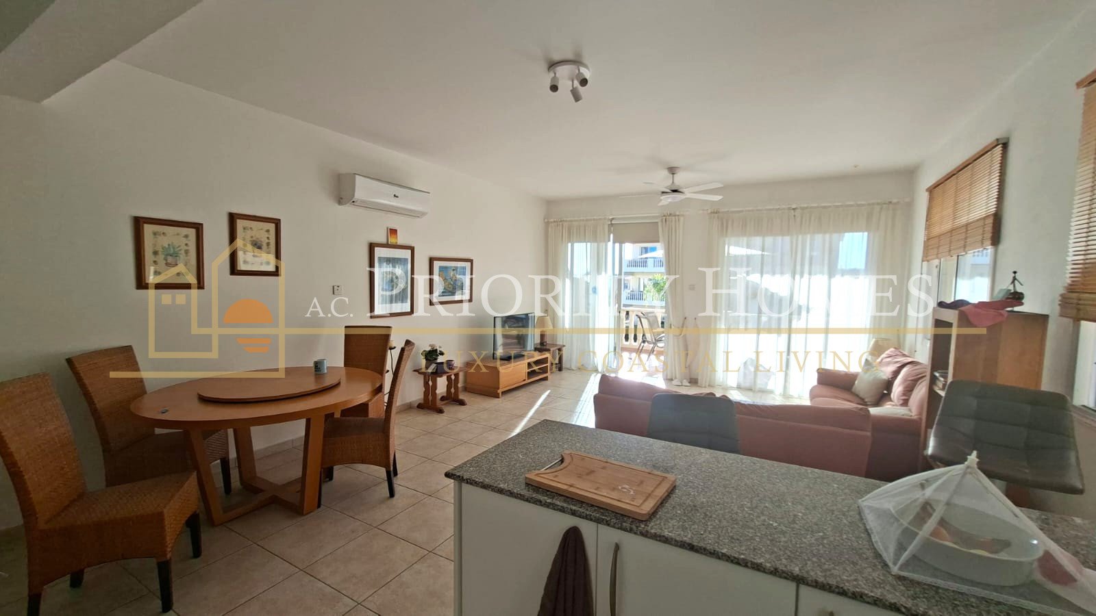 Two-Bedroom Furnished Apartment for Rent in Universal