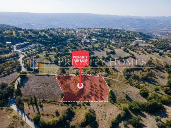 Residential Field in Peristerona