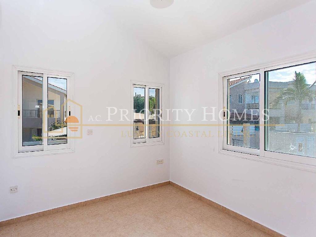 Three-Bedroom Apartment in Konia