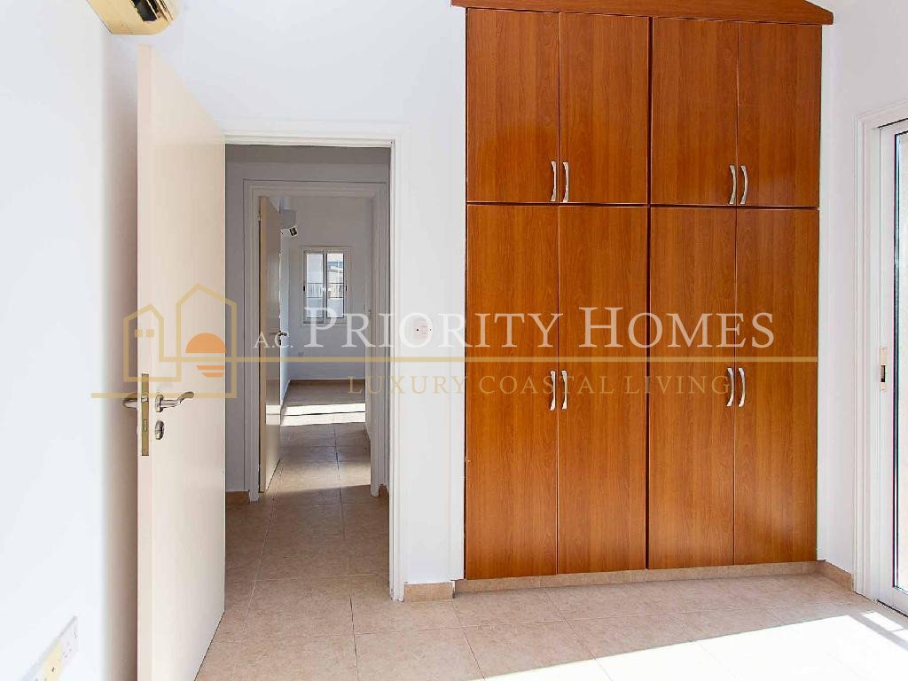 Three-Bedroom Apartment in Konia