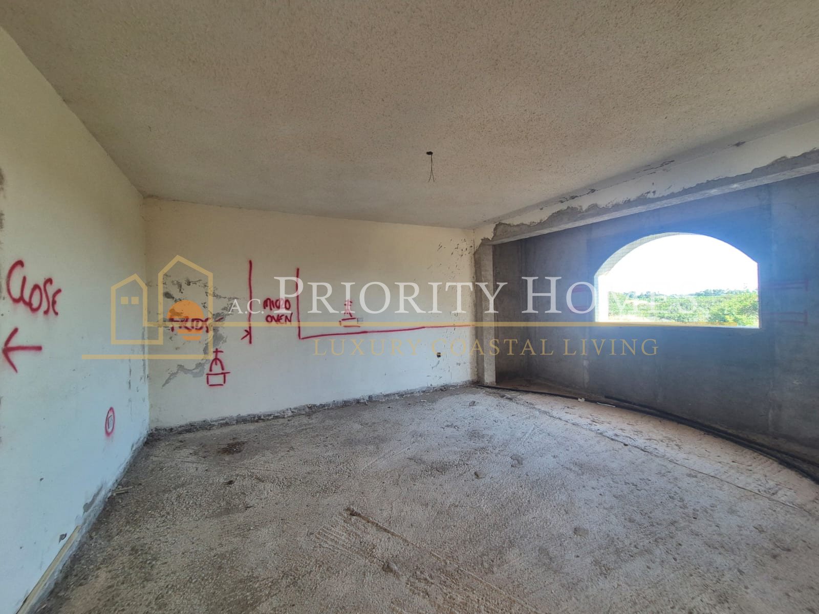 Incomplete Four or Five-Bedroom House in Pegeia – Sea Caves