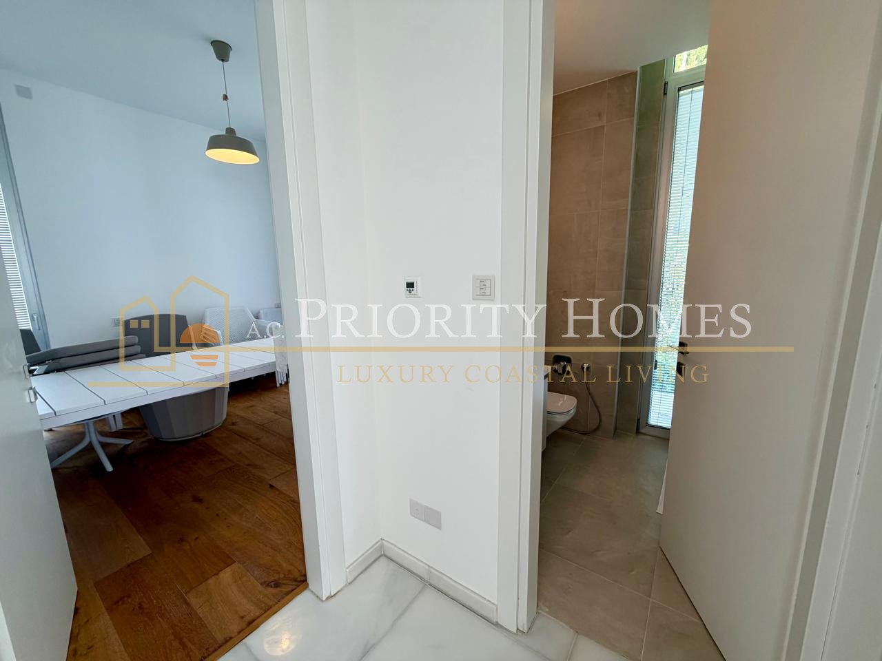 EXCLUSIVE LUXURY FIVE BEDROOM SEAFRONT VILLA Coral Bay Area