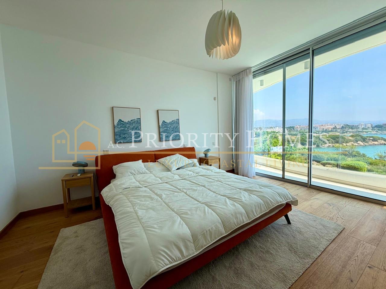 EXCLUSIVE LUXURY FIVE BEDROOM SEAFRONT VILLA Coral Bay Area