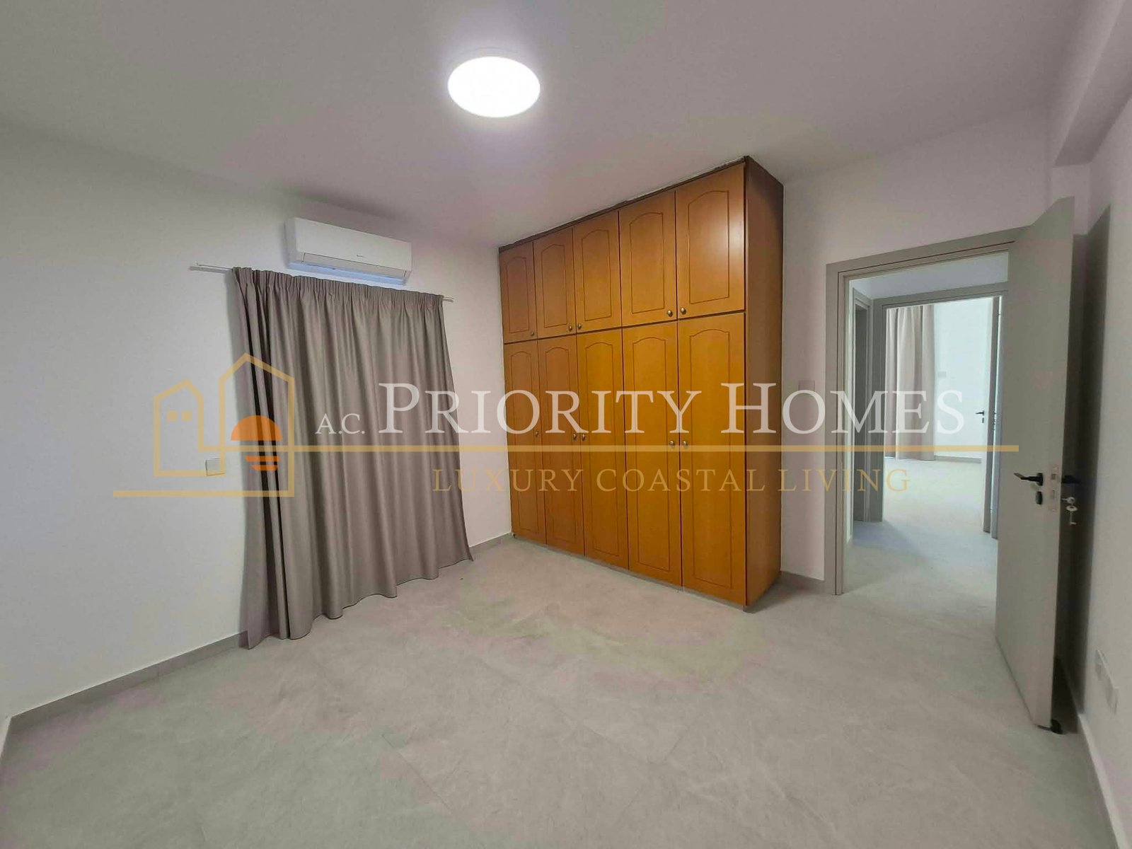 Modern Two‑Bedroom Apartment in Chloraka