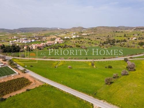 Residential Field in Anarita