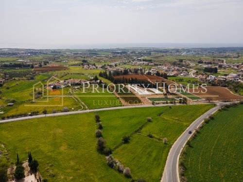 Residential Field in Anarita